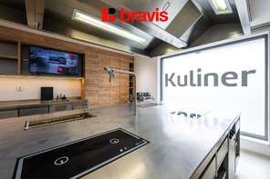 Pronájem kuchařské školy, Moravany u Brna, kompletně vybaveno, 8 parkovacích míst v ceně