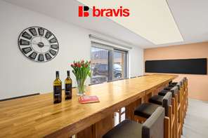 Pronájem kuchařské školy, Moravany u Brna, kompletně vybaveno, 8 parkovacích míst v ceně