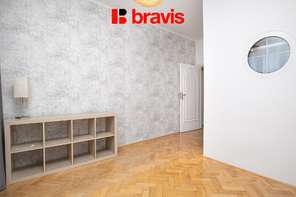 Pronájem bytu 2+kk, ul. Zahradníkova, Brno - Veveří, výborná lokalita, pracovna, balkon, sklep