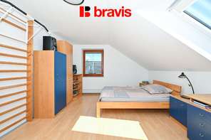 Prodej rodinného domu 5+kk, Ostopovice, bazén s krytím, sauna, sklep, parkování až pro 4 auta, zahrada