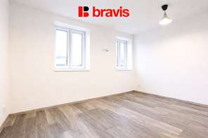 Pronájem bytu 1+kk, ul. Tyršova, Brno - Královo Pole, částečně zařízený, zahrada