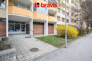 Prodej bytu 2+1, Brno - Lesná, ulice Milénova, lodžie, prostorná komora v bytě