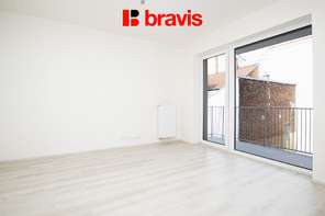 Pronájem bytu 1+kk, Brno - Trnitá, ul. Křenová, novostavba, balkon, výborná dostupnost do centra