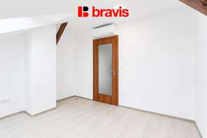 Pronájem velmi pěkného bytu 2+kk, Brno - střed, ulice Koliště, novostavba, klimatizace, podkrovní byt, centrum města