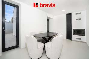 Prodej bytu 3+1, ul. Zahradní, Kuřim, zahrada, bazén, parkování