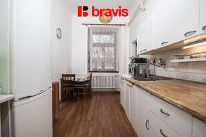 Prodej bytu 3+1, ul. Zahradnická,  Brno - Staré Brno, sklep, dvůr se zahradou