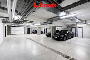 Pronájem bytu 2+kk, ulice Kumpoštova, Brno-Sadová, zařízený, výtah, velká terasa, sklep, garážové stání v ceně