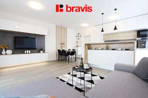 Pronájem bytu 2+kk, ulice Kumpoštova, Brno-Sadová, zařízený, výtah, velká terasa, sklep, garážové stání v ceně