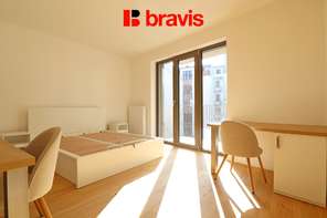 Pronájem bytu 1+kk, výhoda prvního nájemníka, Brno - Zábrdovice, ulice Bratislavská, sklep, balkon, parkování v garáži, zdarma gym a sauna