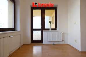 Pronájem prostorného bytu 3+kk, 80 m², ul. Ludmily Konečné, Brno - Štýřice, terasa do vnitrbloku