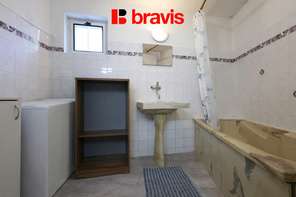 Pronájem průchozího pokoje v domě 3+1 ul. Brigádnická, zařízený, zahrada, sklep, Brno-Řečkovice a Mokrá Hora