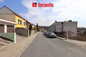 Pronájem průchozího pokoje v domě 3+1 ul. Brigádnická, zařízený, zahrada, sklep, Brno-Řečkovice a Mokrá Hora