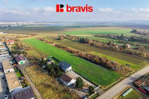 Prodej moderní, nízkoenergetické novostavby, byt 4+kk, 80,9m², Tuřany, zahrada 100,9m², dvě terasy, možnost sklepa a parkování