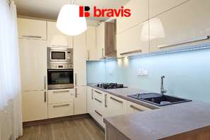 Pronájem bytu 3+kk, Brno - Židenice, ulice Slatinská, zařízený, balkon, klidná lokalita