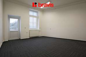 Pronájem kancelářských prostor, ul. Bezručova, Brno - Staré Brno, zrekonstruované, výtah