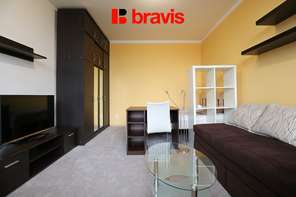 Pronájem bytu 1+1, ul. Fillova, Lesná, kompletně zařízený, lodžie, sklep