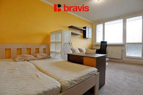 Pronájem bytu 1+1, ul. Fillova, Lesná, kompletně zařízený, lodžie, sklep