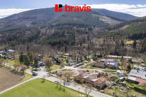 Prodej bytu 2+kk se zahradou v srdci Beskyd – Ostravice, projekt FOX ROX, parkování, sklad