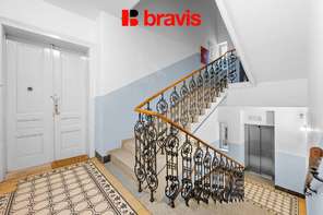 Exkluzivní prodej bytu 3+kk, Brno- centrum, Jakubské náměstí, balkón, zimní zahrada.