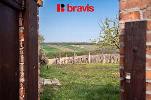 Prodej rodinného domu 2+1 se zahradou a garáží, Vrbice u Hustopečí