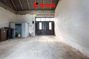 Prodej rodinného domu 2+1 se zahradou a garáží, Vrbice u Hustopečí