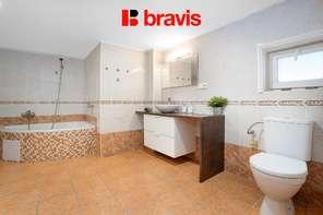 Prodej rodinného domu 2+1 se zahradou a garáží, Vrbice u Hustopečí