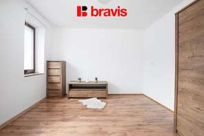 Prodej rodinného domu 2+1 se zahradou a garáží, Vrbice u Hustopečí