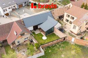 Prodej rodinného domu 2+1 se zahradou a garáží, Vrbice u Hustopečí