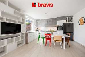 Prodej nízkoenergetického RD 4+kk (126m²), Želešice u Brna, prostorná šatna, garáž (29m²), zahrada, v blízkosti lesa