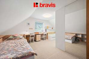 Prodej nízkoenergetického RD 4+kk (126m²), Želešice u Brna, prostorná šatna, garáž (29m²), zahrada, v blízkosti lesa