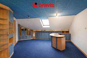 Pronájem skladovacího a výrobního prostoru, Brno - Bosonohy, ul.Pražská, parkování na vlastním pozemku