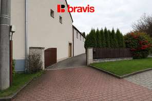 Pronájem skladovacího a výrobního prostoru, Brno - Bosonohy, ul.Pražská, parkování na vlastním pozemku