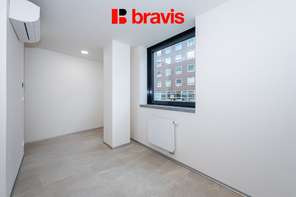 Pronájem studia 1+kk, Brno - Zábrdovice, ul. Příkop, novostavba, klimatizace, sklep