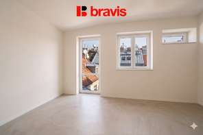 Prodej moderního bytu 3+1, 85,5 m² , Černovice: Havraní, prostorné pokoje, šatna, samostatná kuchyně,možnost parkování