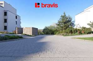 Pronájem garážového stání 12 m², Ul. Nad Přehradou, Brno - Bystrc