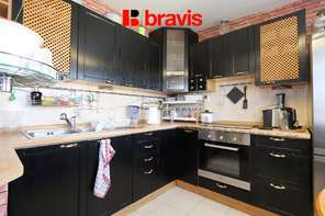 Pronájem slunného podkrovního bytu 3+kk, ul. Renneská třída, Brno - Štýřice, zařízený, sklep