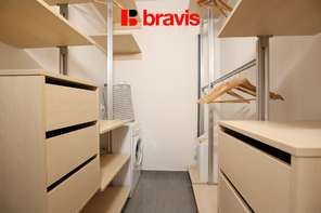 Pronájem nadstandardního bytu 2+kk, Brno – Královo Pole, Nové Semilasso – wellness a internet v ceně, balkon, klimatizace, garáž