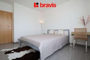 Pronájem nadstandardního bytu 2+kk, Brno – Královo Pole, Nové Semilasso – wellness a internet v ceně, balkon, klimatizace, garáž