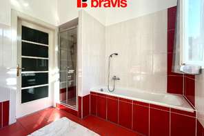 Pronájem atypicky řešeného bytu 2+1, Pisárky, Lipová ul., možnost parkování, terasa