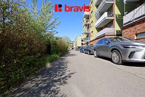 Pronájem garážového stání ul. U Leskavy, 17 m², Brno - Starý Lískovec