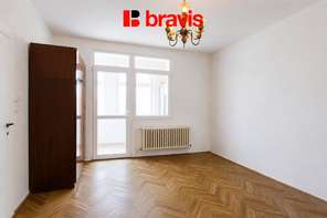 Rent of a partially renovated 2+1 apartment on Sokolova street in Brno - Horní Heršpice