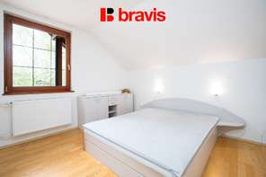 Pronájem rodinného domu 6+1, Nebovidy, zahrada, rybník, sauna, garáž, klimatizace, zimní zahrada