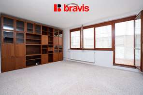 Pronájem rodinného domu 6+1, Nebovidy, zahrada, rybník, sauna, garáž, klimatizace, zimní zahrada