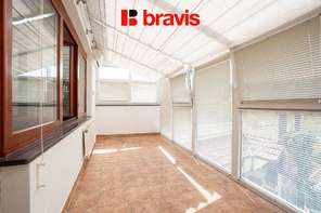 Pronájem rodinného domu 6+1, Nebovidy, zahrada, rybník, sauna, garáž, klimatizace, zimní zahrada