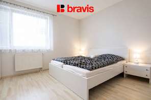 Pronájem bytu 2+kk Brno - Líšeň, ulice Houbalova, garážové parkovací stání v ceně