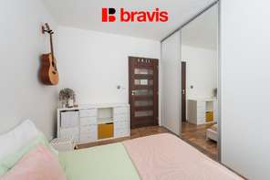 Prodej nízkoenergetického RD 4+kk (126m²), Želešice u Brna, prostorná šatna, garáž (29m²), zahrada, v blízkosti lesa