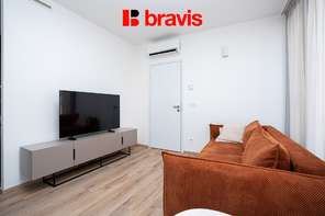 Pronájem exkluzivního kompletně zařízeného bytu 2+kk, 53 m², Rezidence Slovákova – centrum Brna, sklep