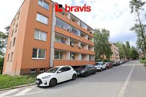 Pronájem bytu 2+1, Brno - Žabovřesky, ulice Kubánská, zařízený, 2 balkóny, sklep, internet v ceně