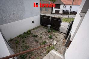 Prodej nadstandardního RD 3+kk, Brtnice - Dolní Smrčné, po rekonstrukci, garáž, dílna, vířivka, místo pro saunu, zahrada, sklep