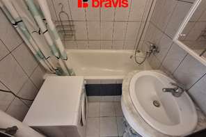 Pronájem bytu 1+1 38 m², částečně zařízený, lodžie,  Brno - Lesná, ul. Brožíkova